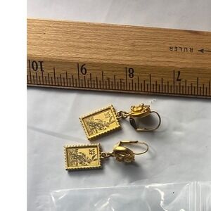 Gold Tone Stud Earrings Rectangle Textured‎ Detailed Small Cute